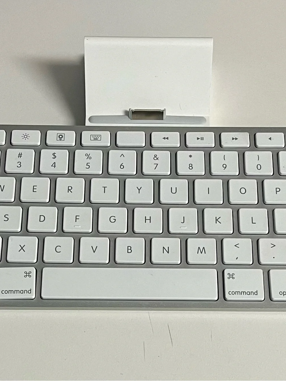 Apple keyboard dock A1359 - iPad/phone
